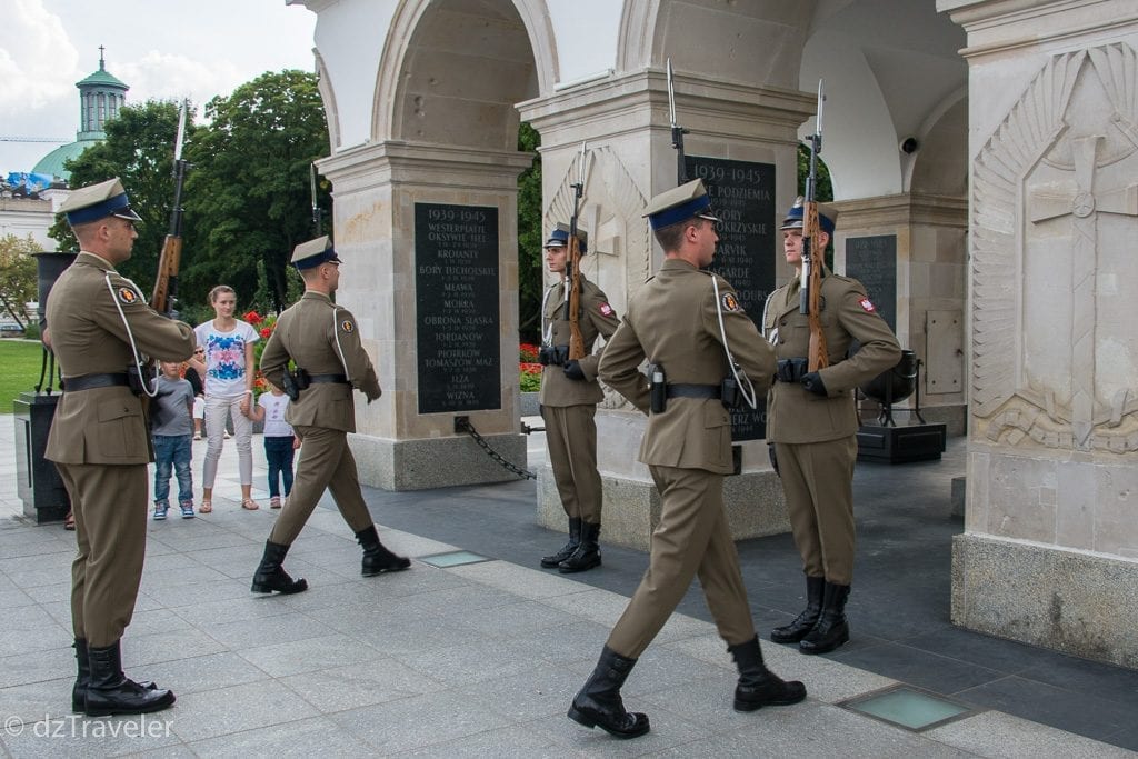 Tomb of the unknown soldier, Warsaw